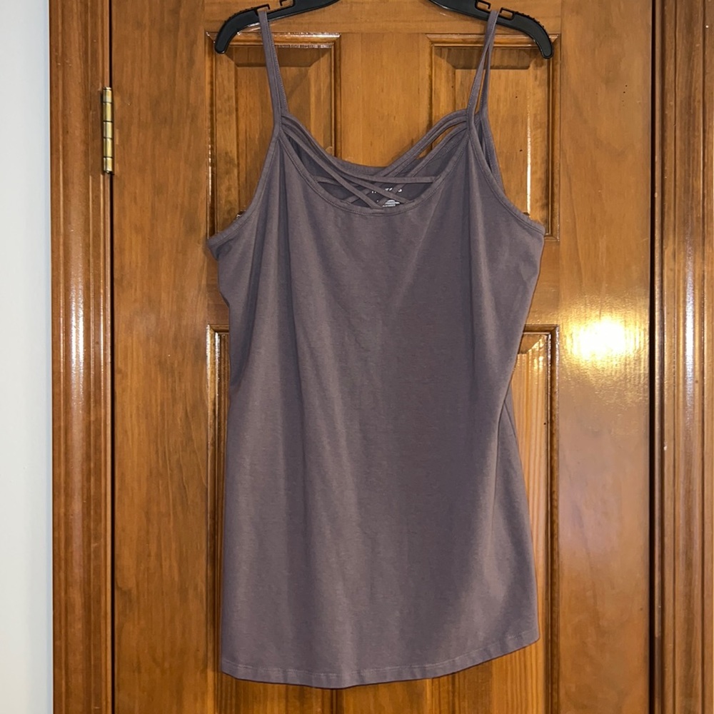 Maurice’s tank top